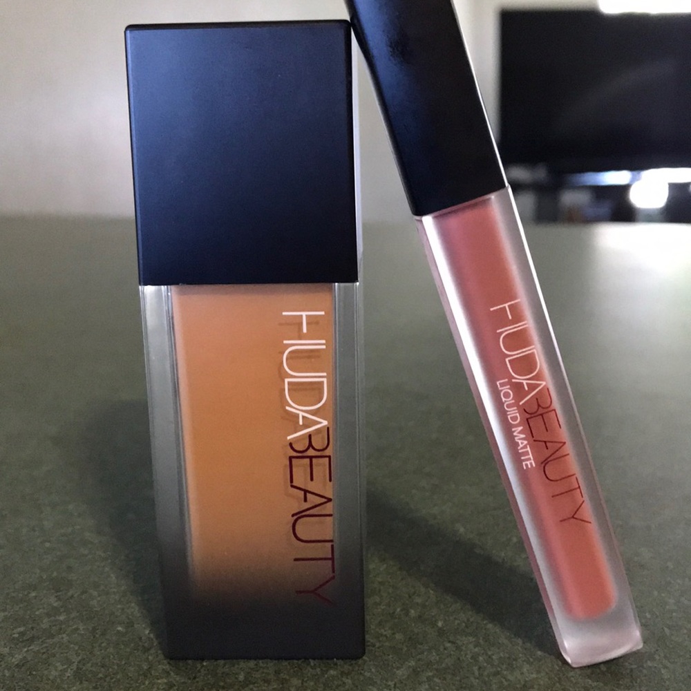 HUDA beauty - Foundation & Liquid Matte